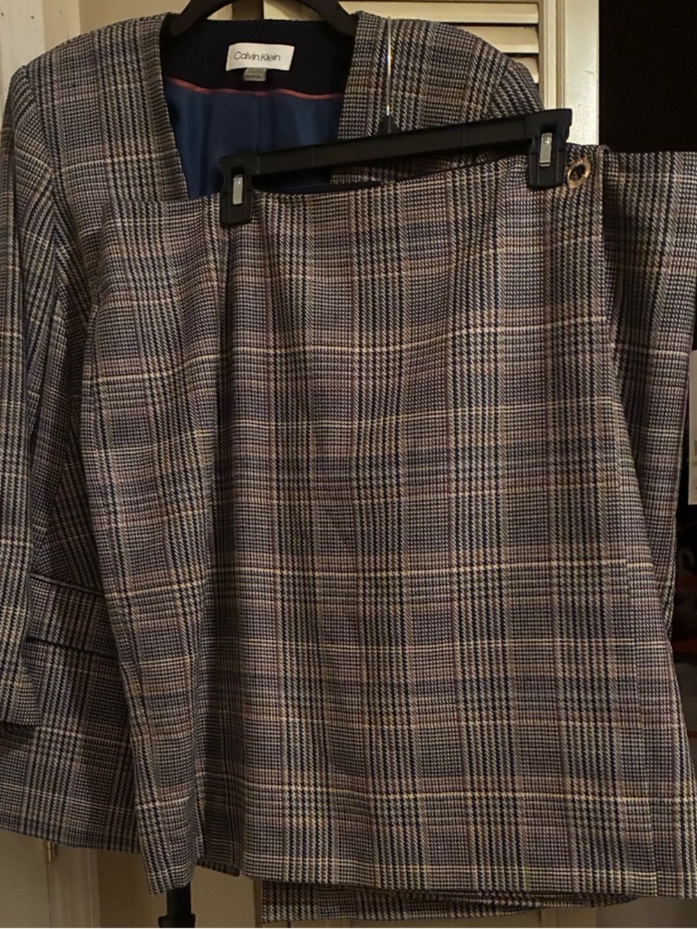 NWT Calvin Klein women’s suit, jacket, and skirt. Fully lined, size women’s 18.